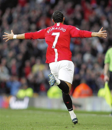 中展示他的 中展示他的